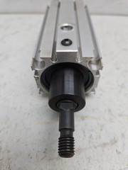 Destaco 9540-2GR Pneumatic Swing Clamp 40mm Right Hand G Port 40-120 Psi