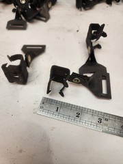 Lot 80pcs Minerallac PSF916R Side Mount Flange Clamp w/Right Angle Strap Hanger