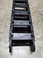 IGUS 250.05.100 Power Track Energy Chain Cable Guide 36” New