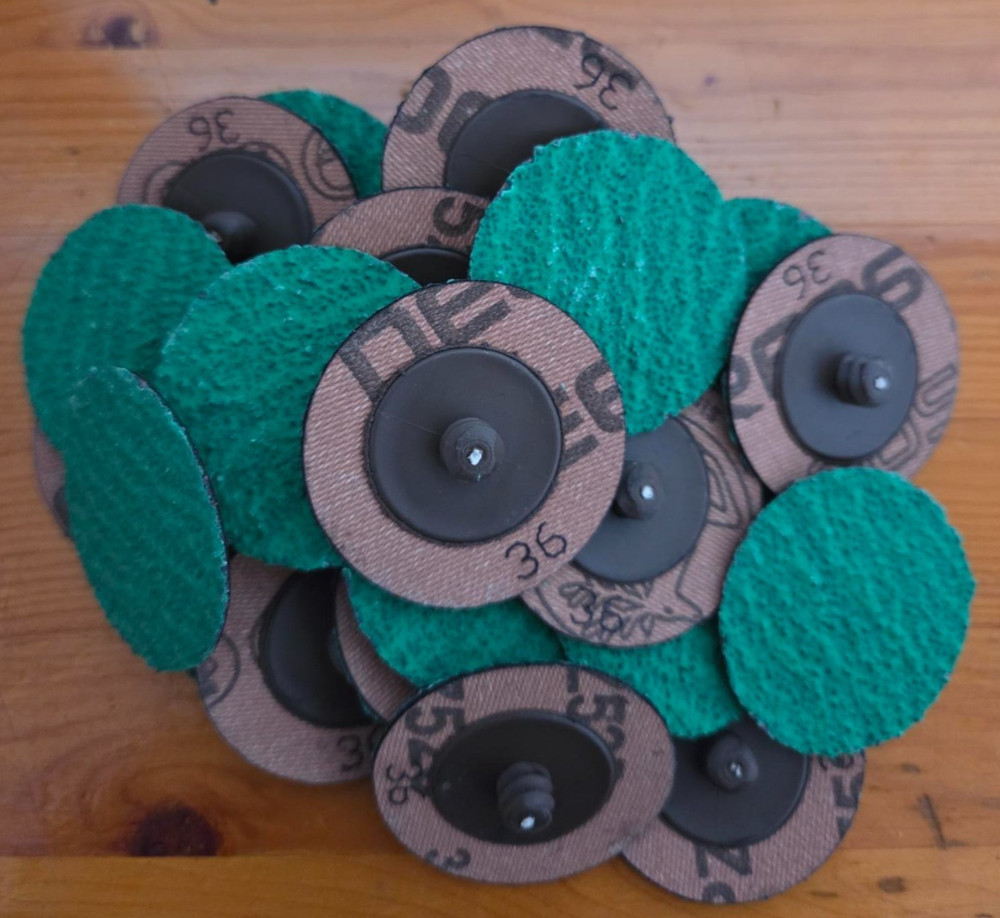 ROLOC DISCS | 2″ 36 GRIT | TYPE-R | OUTLASTS 3M GREEN CORPS | QTY: 50 | USA