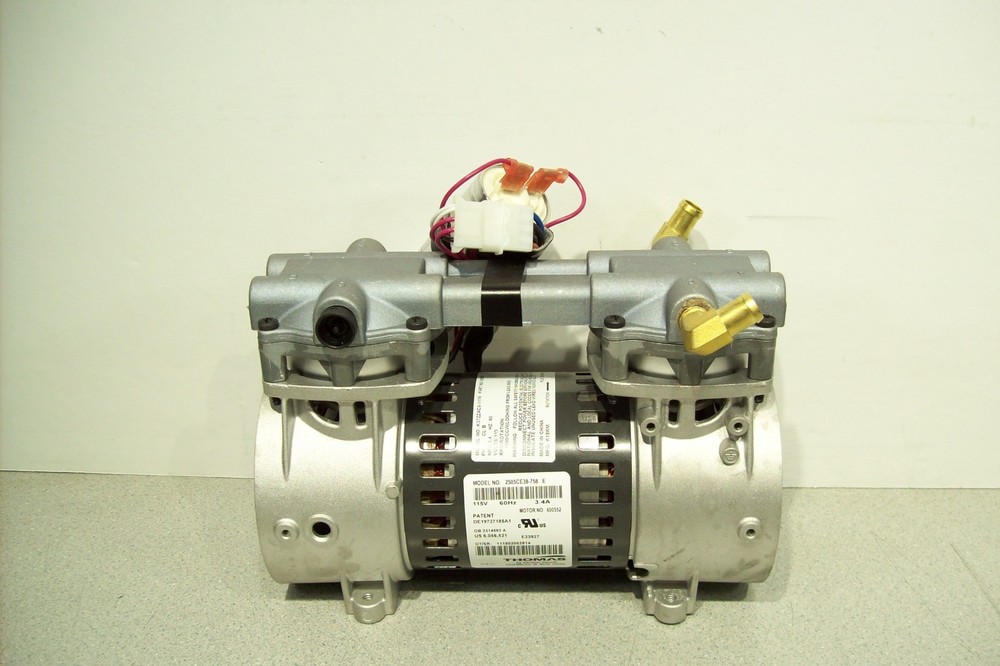 Rietschle Thomas 2505CE Oilless Air Vacuum Pump 20-27 In Hg 60-100 Psi