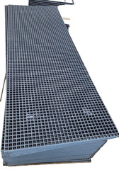 Bedford FRP Grating, 144″x48″x1″ / 1-1/2″x1-1/2″ Grid w/ Grit 48″ span V-10-DG-G