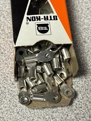 NEW Box of 50 Thomas & Betts Sta-Kon C10-6 Ring Terminals 12-10 AWG Size #6 Bolt