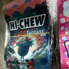200 Pcs – 3.5g Hi-Chew White Bubblegum Gelato Holographic Mylar Bags Sealable