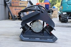 Hydraulic Vibratory Compactor Attachment for Mini Skid-Steer Loaders | 275.5 lb