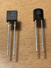 5x Motorola DIODE MV209 TUNING EPICAP 30V TO92-2