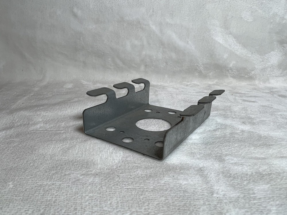 B-LINE (EATON) Flextray™, Conduit Connector, 0.75 in. D (1pc)