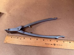 Stryker 82 Cast Spreader / breaker for cutter saw castvac vacuum 940 986 blade