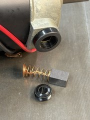 QTY 1 VON WEISE GEAR MOTOR 12 VOLTS 14:1 RATIO BOTH SHAFTS ARE 5/16″ DIAMETER