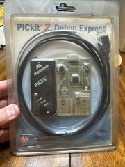 MICROCHIP TECHNOLOGY DV164120 PICkit 2 Microcontroller Starter Kit