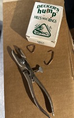 Hog Ring Crimping Tool & 1 Box Decker’s Hump Hill’s Hog Rings