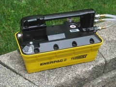 NEW Open Box – Enerpac PARG1102N, Turbo II Air Hydraulic Pump, Manual Valve