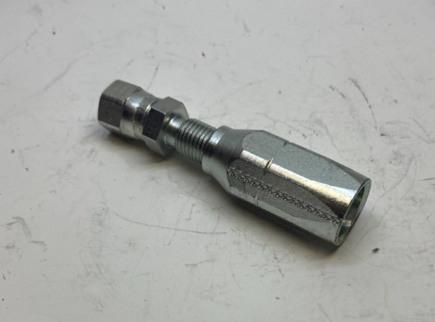 AEROQUIP FC5130-0404S Reusable Hose Fitting (-4 JIC Swivel x -4 Hose End)