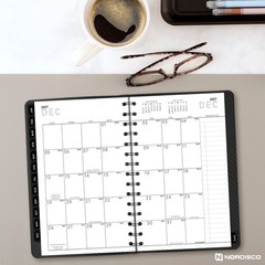 2026 At-A-Glance 70-100X-45 Weekly Monthly Planner, 5 x 8″