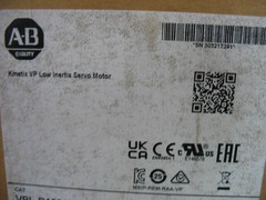 Allen-Bradley VPL-B1001M-PJ12AA Series A, Servo Motor, 480 V, 3 Phase, 6000 RPM