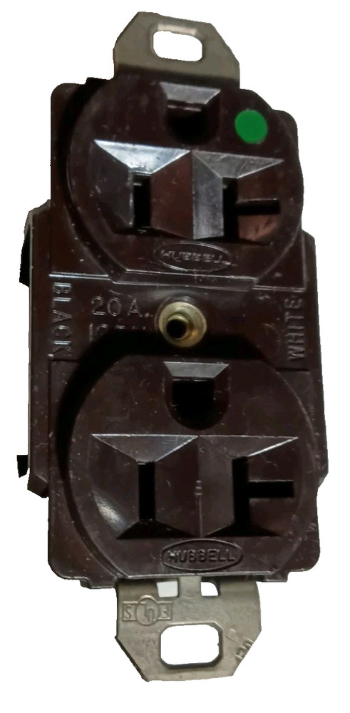 VINTAGE HUBBELL HBL8300 EXTRA HEAVY DUTY 20 AMP 125V DUPLEX RECEPTACLE. NOS