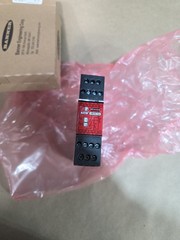 Banner UM-FA-11A Safety Relay 81228 NEW