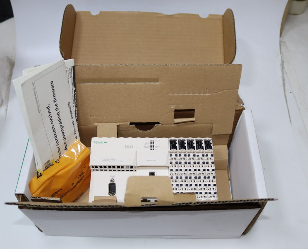 Schneider Electric TM258LF42DT MADE IN AUSTRIA FREE SHIPPING