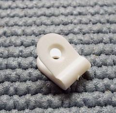 x20 SMALL 1/16 x 3/8 ESSENTRA N-1-19 WIRE CABLE CLAMP ROUND LOOP NATURAL FLAT #4