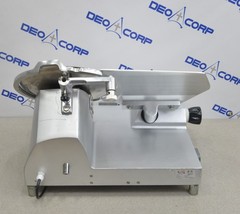 Avantco SL512 12″ Semi-Automatic Gravity Feed Meat Slicer 110- 120V 1/2 HP