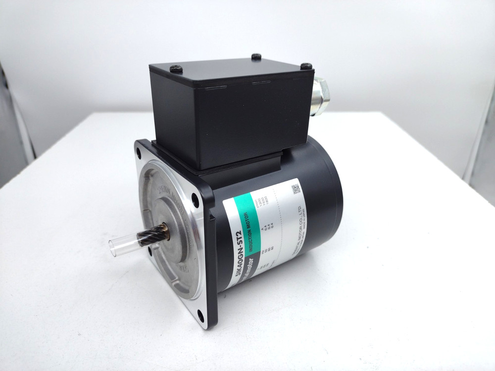 *** Oriental Motor 5IK40GN-ST2 Induction Motor 40W 200-220VAC 1300/1600RPM