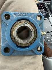 SKF YAT 205-100 Flange Bearing Unit – Good Condition
