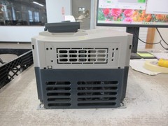 Schneider Electric Altivar 71 AC Drive ATV71HD15N4Z 20HP 3Ph Used