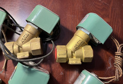 Lot of 2 each Asco 8222847 120V Steam Service Solenoid Valve (Box 26-047)