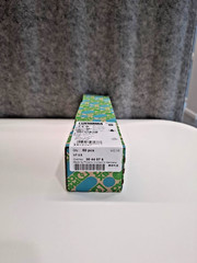 BOX OF 50 Phoenix Contact UT 2,5 Feed-Through Terminal Block 3044076 Gray New