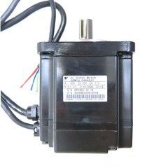 New In Box YASKAWA SGMPH-04AAA41 SGMPH04AAA41AC Servo Motor