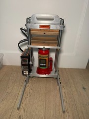12 Ton Press-4×7 Plates-14g Capacity-Excellent Condition