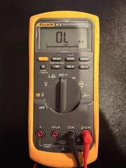 Fluke 87V Digital Multimeter Tool True RMS (not Apart Of The Recall) w/i400