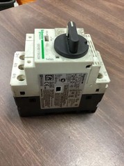 SCHNEIDER ELECTRIC Motor Starter GV2P07 w/ GVAN11 Aux Contact