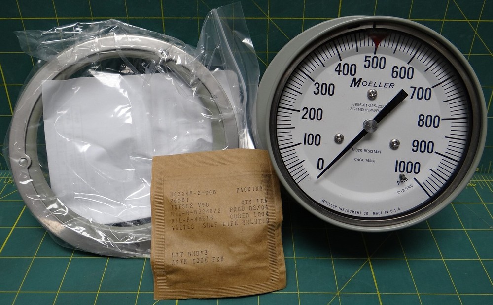 4 1/2″ Moeller Pressure Gauge 0-1000 PSIG 10 lb subd NSN 6685-01-295-2380