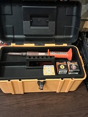 Remington Model 476 Powder Actuated Tool Fastener With Accessories (s)