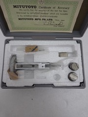 Mitutoyo Dial Test Indicator 513-252 / NEW
