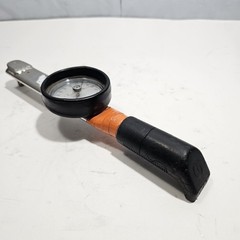 Tohnichi Dial Indicating 450 DB3 KGF-CM 450-5 Torque Wrench