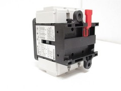 226400 New-No Box; Eaton V4 Non-Fusible Load Break Switch; 63A;140HP; 240VAC