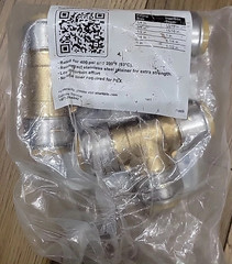 SharkBite Max 1 In. Tee, Pack of 3, Push to Connect 1 in., 3 Pack, Brass