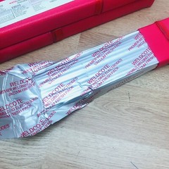 LOT OF 3 PACK EACH BOX IS 5LB ALLOY E6010 SIZE 1/8″(3.2MM)WELDING RODS
