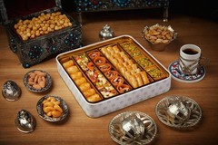 1.1 Lb Assorted Premium Baklava Pastry Gift Box Halal Snacks, Turkish Dessert