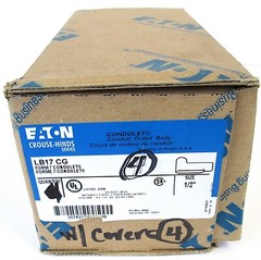 EATON CROUSE HINDS, LB-17, LOT OF 4, 1/2″ METAL CONDUIT BODY, W/ COVERS, NOS S
