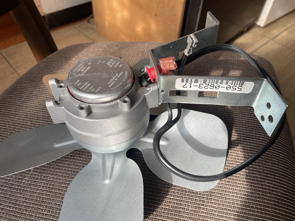 refrigeration condenser cooling fan with fan blade(9.75”) motor 115V 9 Watts