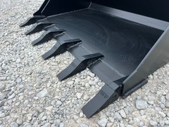 PROWORKS 48″ Tooth Dirt Bucket Attachment 20″ Tall Mini Universal Skid Steer USA