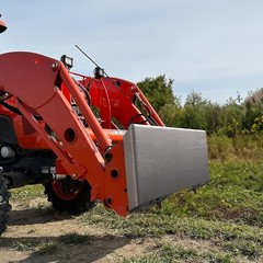 Universal Quick Attach Plate for Kubota & Bobcat Skid Steers%