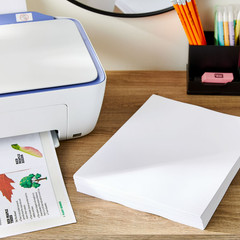 Pen + Gear Copy Paper, 8.5″ x 11″, 92 Bright, White, 20 lb., 1 Ream (500 Sheets)
