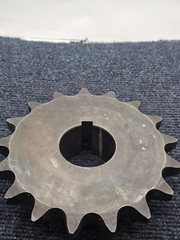 16 Teeth 6″ Roller Chain Sprocket 1.72″ Bore Diameter 120615 / 428891