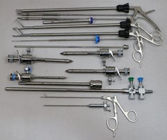 25Pcs Laparoscopic Instrument Set 5mmx330mm Reusable SS Surgical Kit CE Approved
