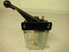 BRIDGEPORT MILL PART, milling machine CKE-8 MANUAL Bijur type LUBRICATOR NEW!