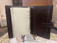Filofax Personal Topaz organizer with a 2005 diary NOS Italian Embossed Leather